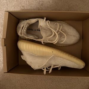 Yeezy 350 Cream